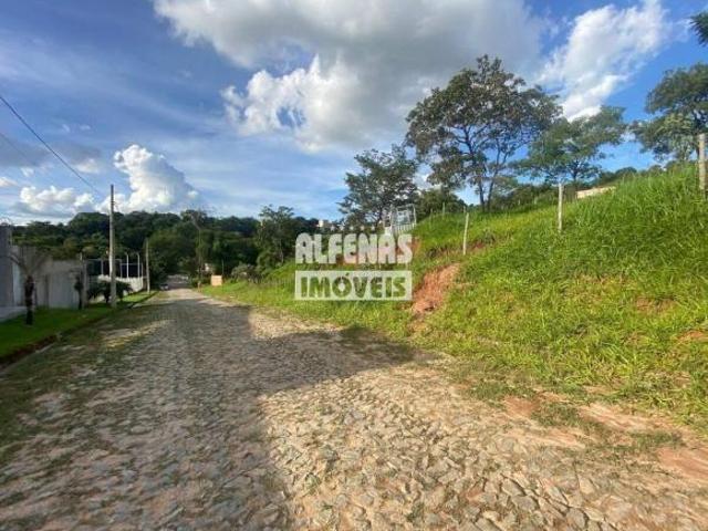 Lote à venda no Bairro TROPICAL