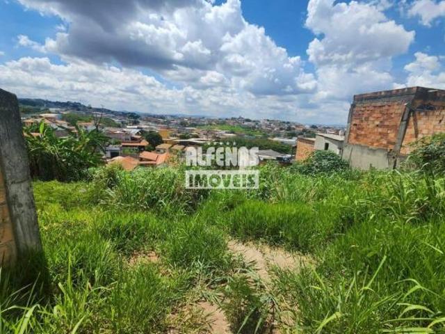 Lote à venda no Bairro TROPICAL
