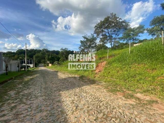 Lote à venda no Bairro TROPICAL