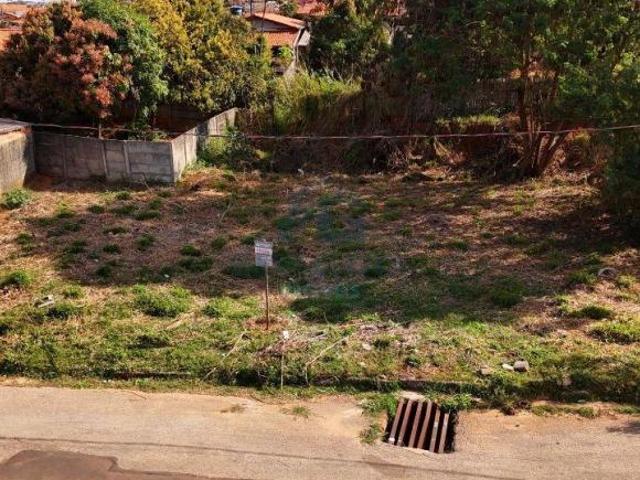 LOTE A VENDA POR R$60.000,00 E MAIS DE 500M2 EM DORES DO INDAIA