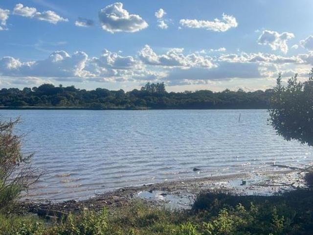 lote beira lago Condominio Prive Lago Norte Quadra 03