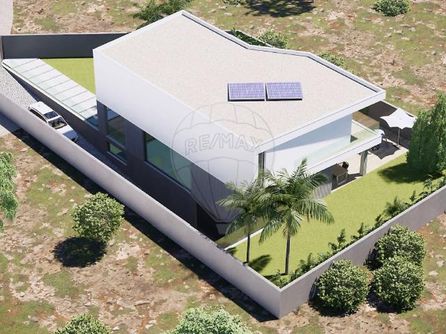 Lote c/610 m² Ii Projeto Aprovado Ii Moradia T5 isolada Ii P. 610m² Rio de mouro