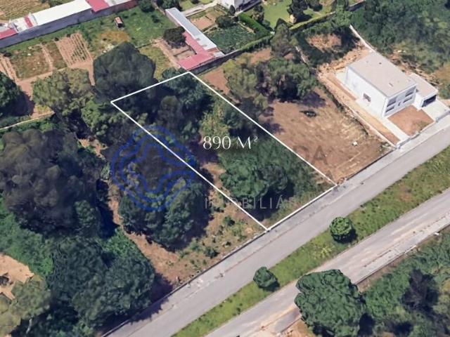 Lote c/ 890m² Serzedo
