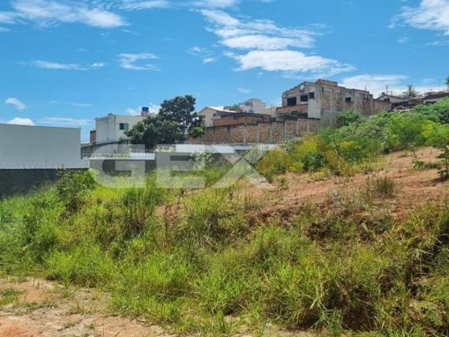 Lote com 432m² no Bairro Belvedere