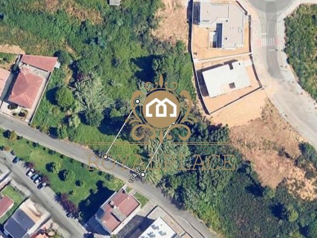 Lote com 640m2 em Santa Maria da Feira