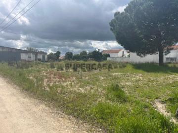 Lote com 737 m2 para construção!