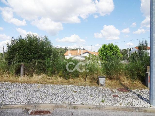 Lote com 182m2