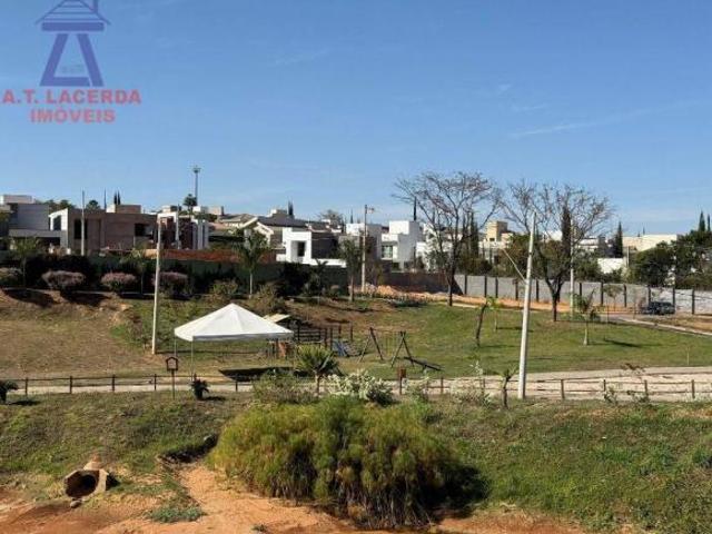 Lote com 264,5 m² à Venda Condomínio Diamond Ibituruna