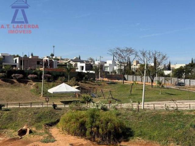 Lote com 286,50 m² à Venda Condomínio Diamoond