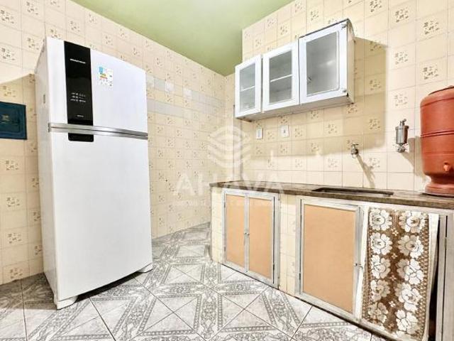 Lote com Casa com 3 Quartos à Venda, 360m², Santa Mônica, próximo à Rua Érico Verissimo