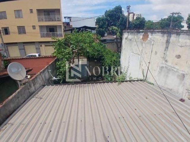 Lote com Galpão com 160 m²
