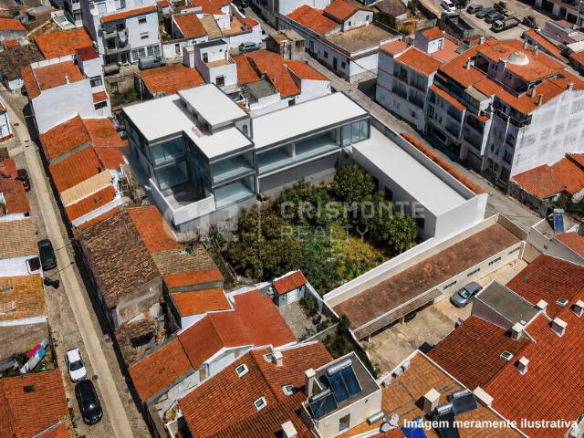 Lote com projeto aprovado para 3 Apartamentos Centro Lagoa