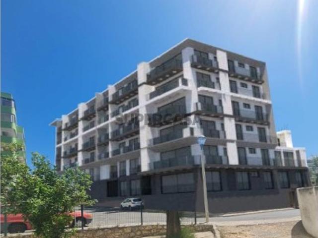 Lote com Projeto Aprovado para Construção de 46 Apartamentos em Quarteira