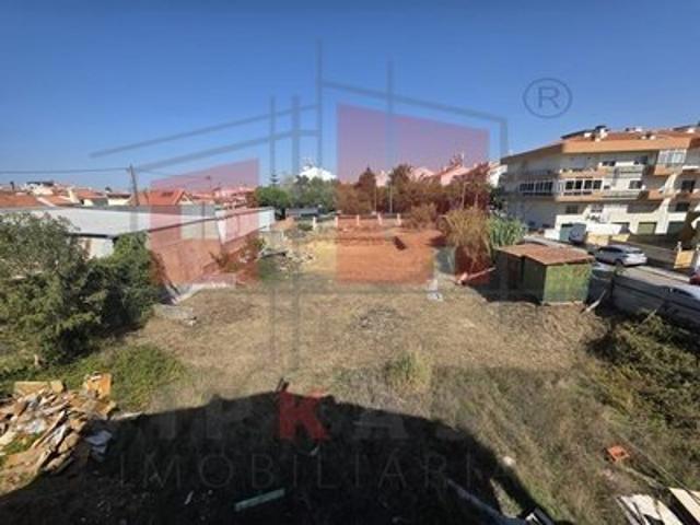Lote com Projeto Aprovado para Moradia