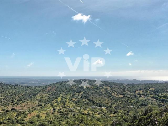 LOTE COM RUINA LOULÉ VISTAS DESLUMBRANTES CENÁRIO CAMPESTRE VISTA PARA O MAR