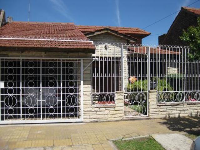 Lote con dos propiedades en Inmomap