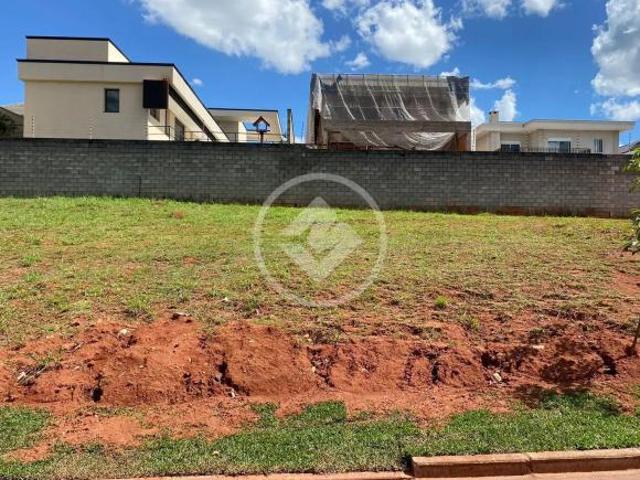 LOTE CONDOMINIO FECHADO EM SANTA FELICIDADE