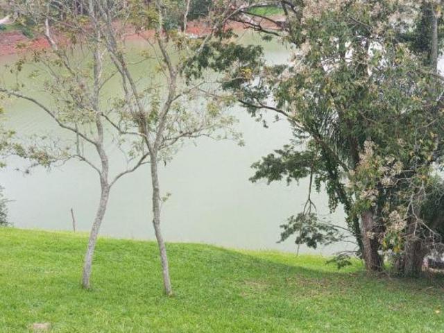 LOTE CONDOMÍNIO IGARATÁ PÉ NA ÁGUA 1.000M²