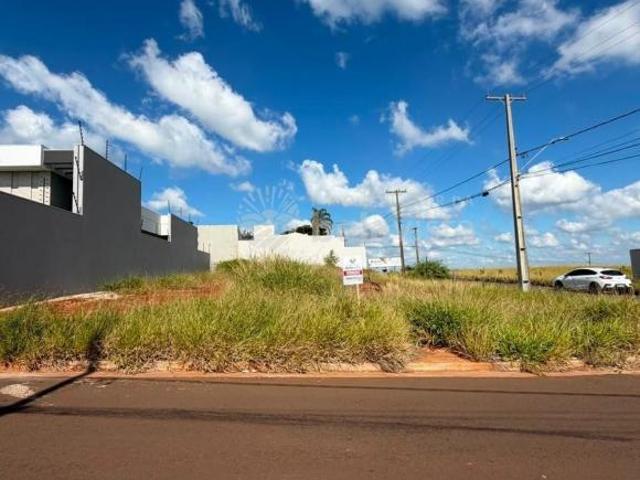 TERRENO DE ESQUINA À VENDA NO RESIDENCIAL CAZARIN 2 EM APUCARANA