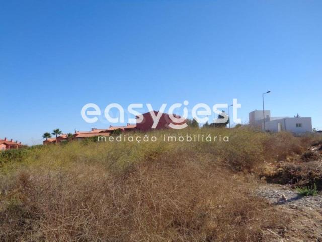 Lote de terreno c/ 6074m2 em Sesimbra Castelo
