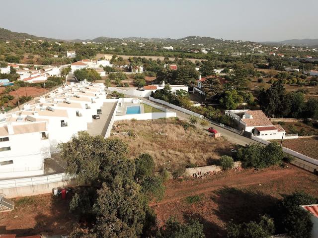 Lote de Terreno com Alvará Aprovado Pronto a Construir em São Brás de Alportel