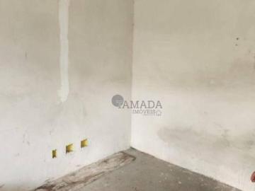 Lote de terreno com casa antiga
