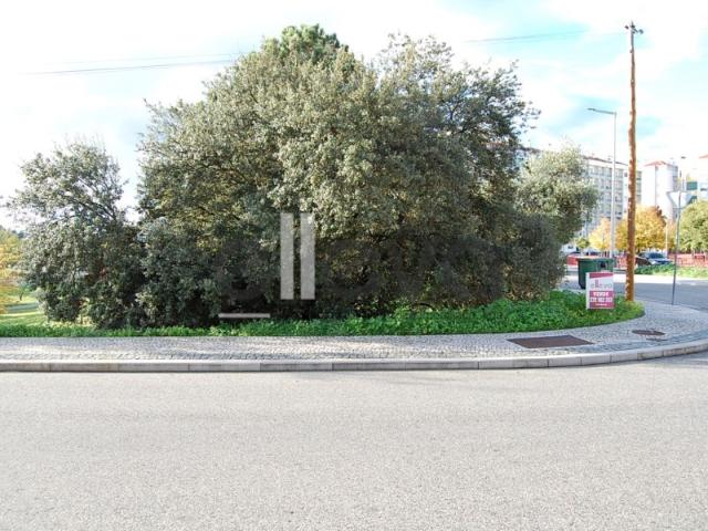 Lote de terreno com excelente localização