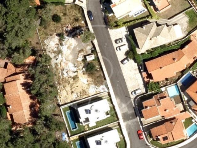 Lote de terreno com projecto aprovado em Murches, Cascais