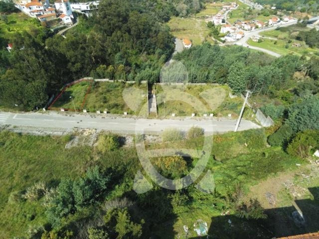 Lote de Terreno com Projeto Aprovado, em Santo António dos Olivais
