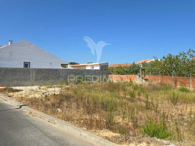 Lote de terreno com projeto Bairro S. João Grândola