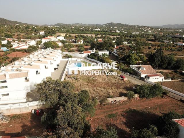 Lote de Terreno com Projeto para Moradia V4 em São Brás de Alportel, Algarve