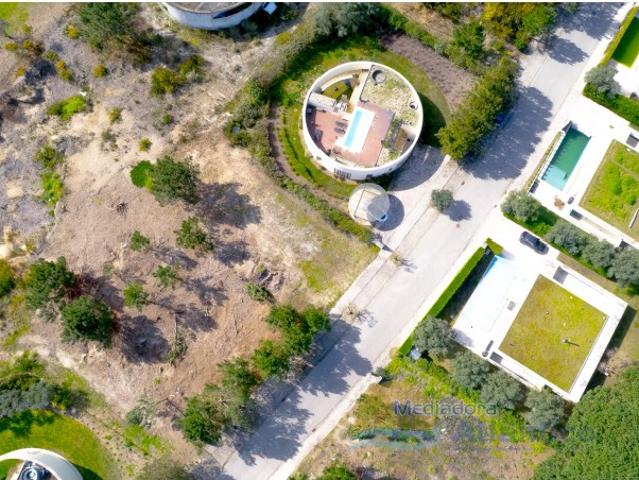 Lote de terreno com 1103 m2 localizado no Bom Sucesso Resort em Óbidos