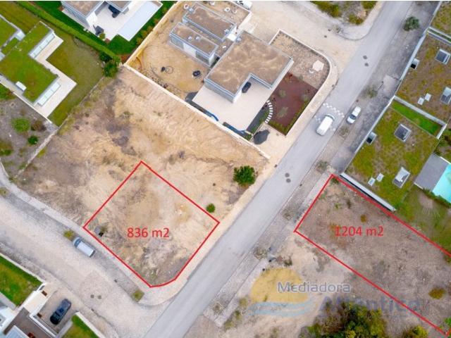 Lote de terreno com 1204 m2 localizado no Bom Sucesso Resort em Óbidos