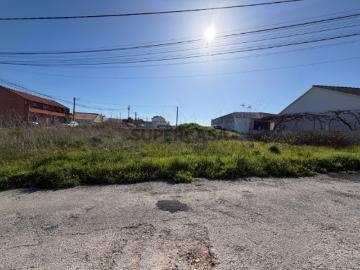 Lote de terreno com 224 m² no Alto de São Lourenço, Santa Iria de Azóia