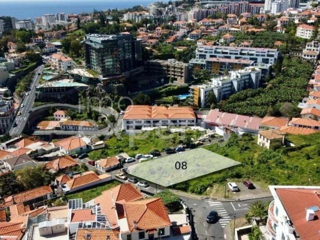 Lote de Terreno com 489 m2 para construção de moradia, Funchal