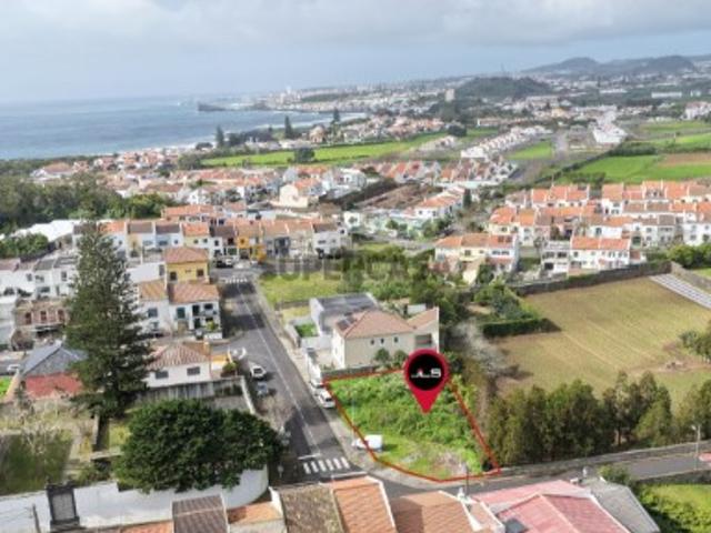 Lote de Terreno com 647 m² Livramento, Ponta Delgada