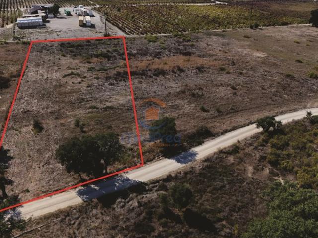 Lote de terreno com 6.430 m² com Projeto Aprovado para Moradia Térrea T4 no Pinhal Novo
