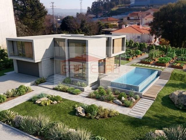 Lote de Terreno com 800 m2 para construção de moradia perto dos Carvalhos