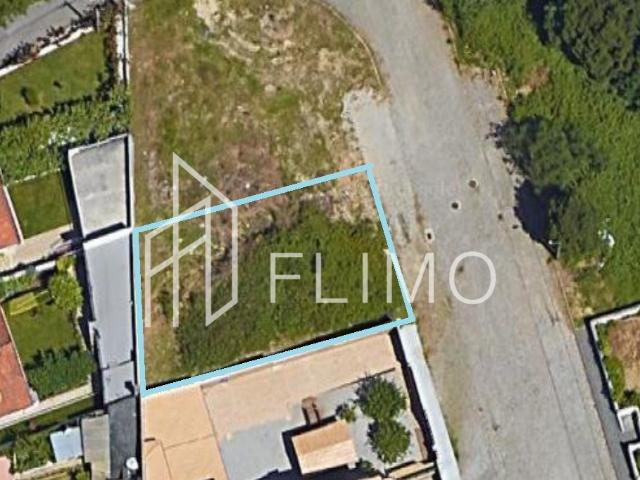 Lote de Terreno Construção Moradia Geminada Arrifana
