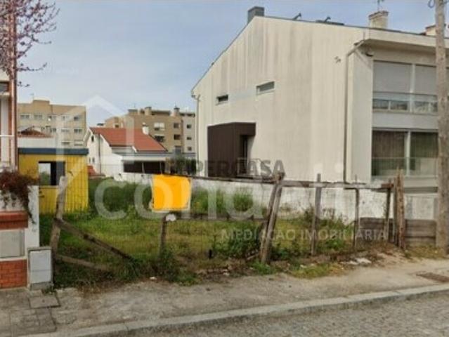 Lote de terreno a 4 min do H.S. João