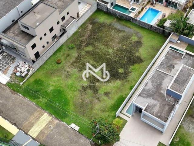 Lote de terreno em Condomínio fechado À Venda