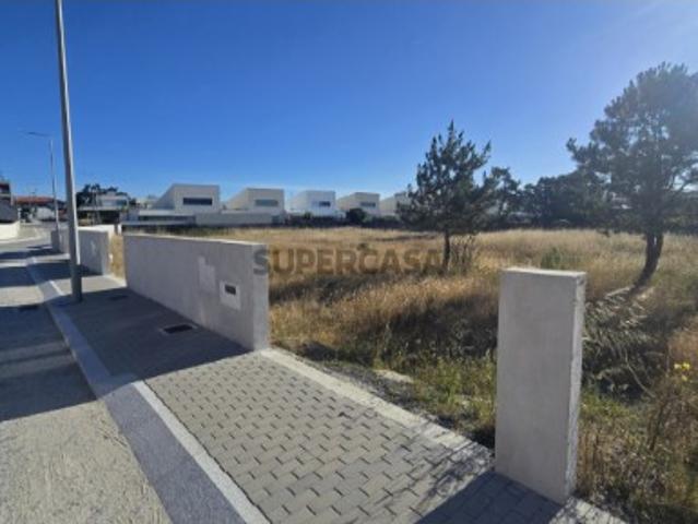 Lote de terreno em Fão