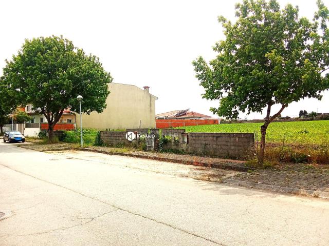 Lote de Terreno em Oliveirinha