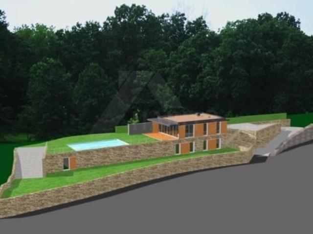 Lote de terreno em Labrujó