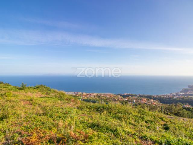 Lote de Terreno em Santa Cruz 1332m²