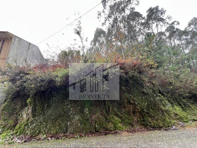 LOTE DE TERRENO EM PEDROSO VILA NOVA DE GAIA