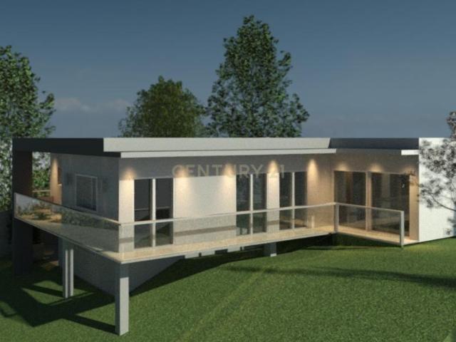 Lote de terreno em zona habitacional