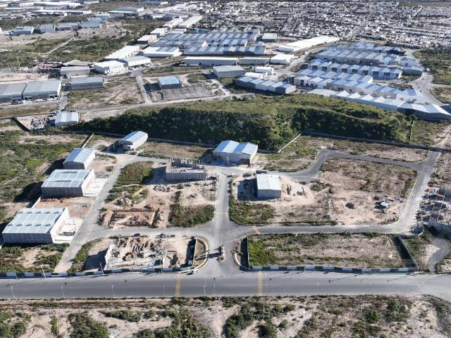 Lote de terreno en venta 1126 metros Parque industrial Santa