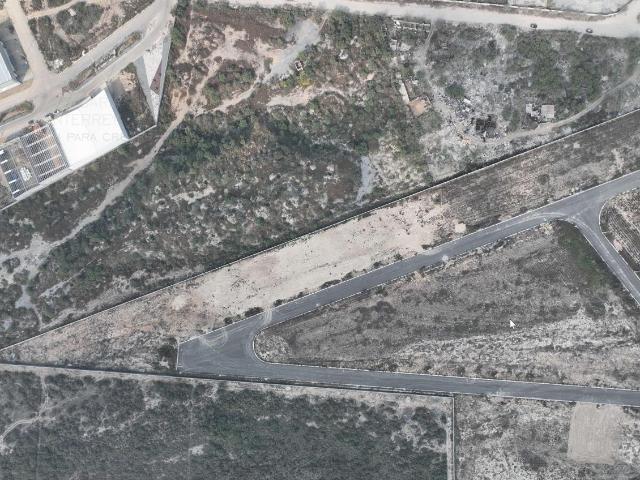 Lote de terreno en venta 2348 metros Parque industrial Santa