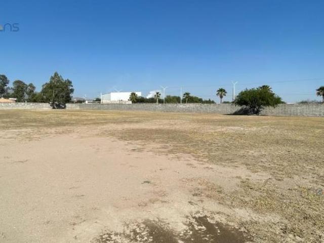 Lote de Terreno Industrial / Comercial sobre Carretera 57 en Zona Industrial SLP